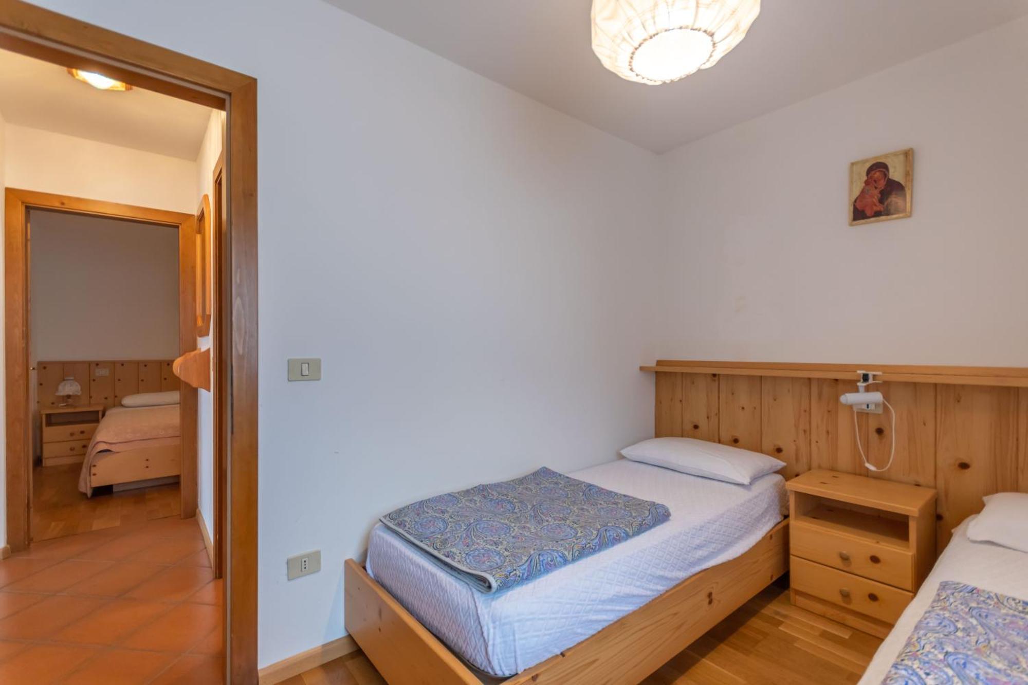 Casa Fave' Apartment Pozza di Fassa Luaran gambar